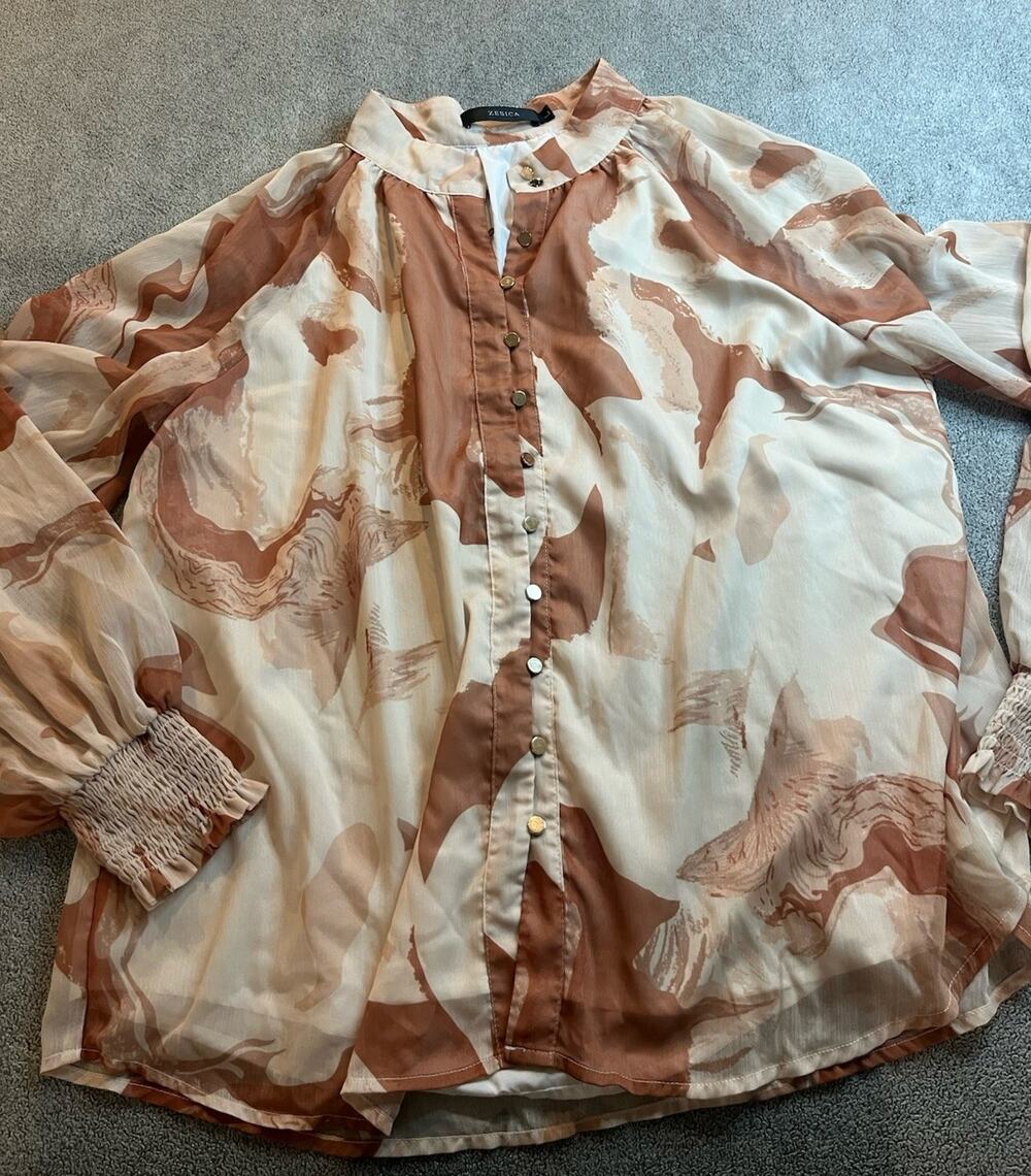 Zesica Womens Large L Abstract Marble Button Down Blouse Smocked Long Sleeve Top